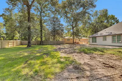 11101 Park Dr, Willis, TX 77378 - Photo 31