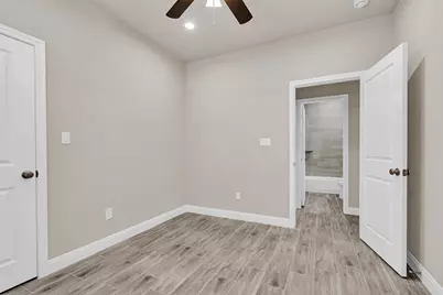 11101 Park Dr, Willis, TX 77378 - Photo 7