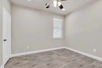 11101 Park Dr, Willis, TX 77378 - Photo 9