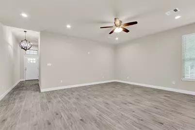 11101 Park Dr, Willis, TX 77378 - Photo 13