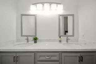 7950 N Stadium Dr, Houston, TX 77030 - Photo 7