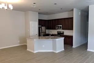 202 Oakcrest, Conroe, TX 77304 - Photo 5
