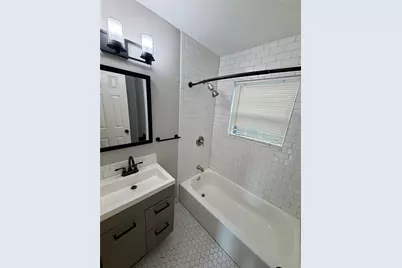 1206 E 33rd Street, Houston, TX 77022 - Photo 5