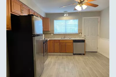 6401 Deihl Road #202, Houston, TX 77092 - Photo 3