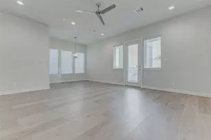 6313 Chelsea Falls Ln, Houston, TX 77008 - Photo 13