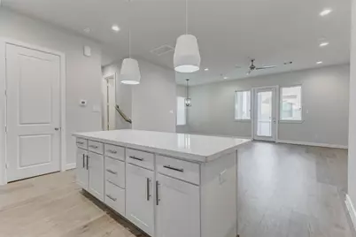 6313 Chelsea Falls Lane, Houston, TX 77008 - Photo 11