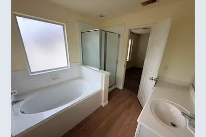 8006 Singing Sonnet Lane, Houston, TX 77072 - Photo 27