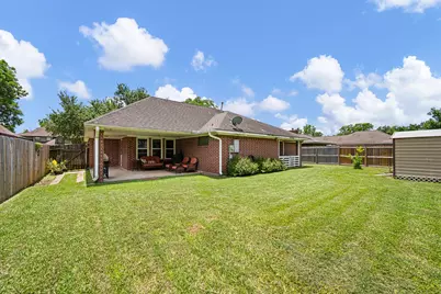 116 Zinnia Street, Lake Jackson, TX 77566 - Photo 27