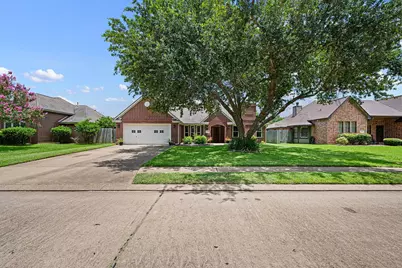 116 Zinnia Street, Lake Jackson, TX 77566 - Photo 5