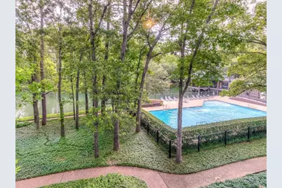 246 Litchfield Lane, Houston, TX 77024 - Photo 21