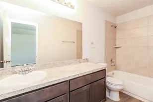3800 Avalon Ln, Conroe, TX 77301 - Photo 11