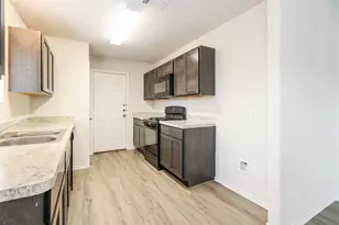 3800 Avalon Ln, Conroe, TX 77301 - Photo 5