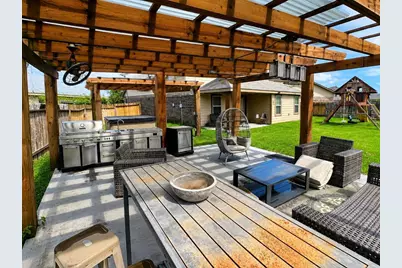 2154 Bravos Manor Lane, Fresno, TX 77545 - Photo 11