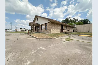 702 N Richmond, Wharton, TX 77488 - Photo 5