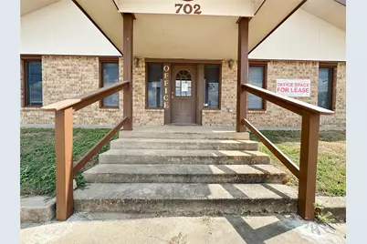 702 N Richmond, Wharton, TX 77488 - Photo 3