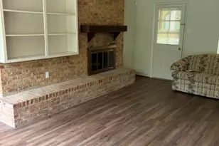 3737 Summer Ln, Huntsville, TX 77340 - Photo 9