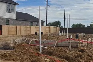 404 Mourning Dove Dr, Waller, TX 77484 - Photo 3