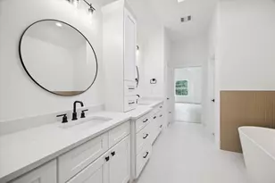 308 E 28th St, Houston, TX 77008 - Photo 9