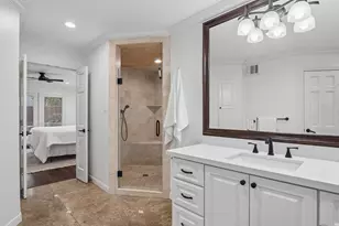 8321 Burkhart Ct, Houston, TX 77055 - Photo 23