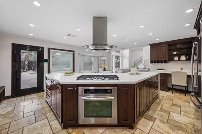 8321 Burkhart Court, Houston, TX 77055 - Photo 19