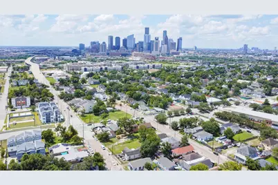 1917 Elysian Street, Houston, TX 77026 - Photo 1