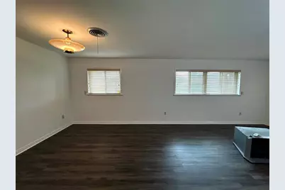 1902 Gillette Street, Baytown, TX 77520 - Photo 5