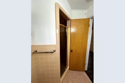 1902 Gillette Street, Baytown, TX 77520 - Photo 33