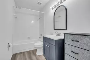 2025 Augusta Dr, Houston, TX 77057 - Photo 21