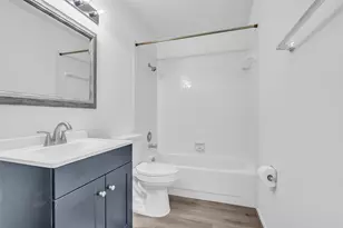 2025 Augusta Dr, Houston, TX 77057 - Photo 19