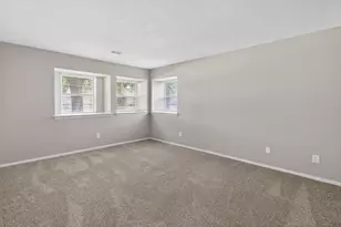 2027 Ottawa Ln, Houston, TX 77043 - Photo 13