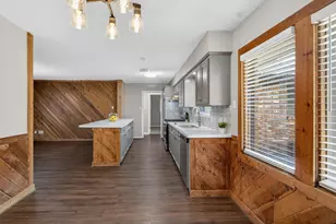 2027 Ottawa Ln, Houston, TX 77043 - Photo 9
