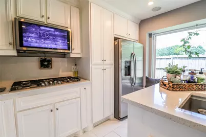 4110 Summit Valley Drive, Houston, TX 77082 - Photo 15