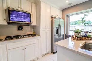 4110 Summit Valley Dr, Houston, TX 77082 - Photo 15