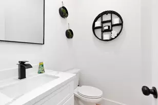 5308 Denmark St, Houston, TX 77028 - Photo 17