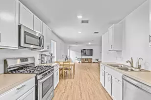 14423 Woodcott Warren Wy, Rosharon, TX 77583 - Photo 9