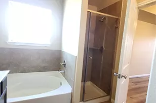 1906 Howth Ave, Houston, TX 77051 - Photo 31