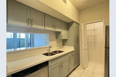 6602 Harbor Town Drive #303, Houston, TX 77036 - Photo 11