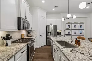 3614 Golf Dr, Houston, TX 77018 - Photo 5