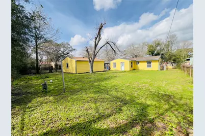 1013 17th Avenue N, Texas City, TX 77590 - Photo 25