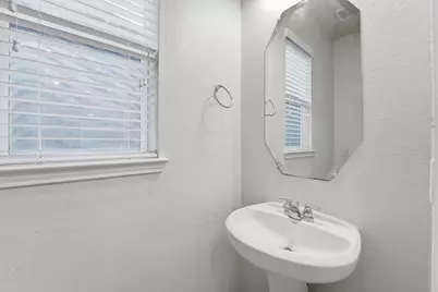 4743 Bay Vista Drive, Baytown, TX 77523 - Photo 17