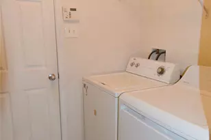 13018 Hill Canyon Ln, Houston, TX 77072 - Photo 25