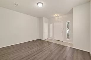 13915 Maleewan Ln, Sugar Land, TX 77498 - Photo 7