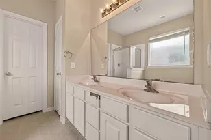 13915 Maleewan Ln, Sugar Land, TX 77498 - Photo 35