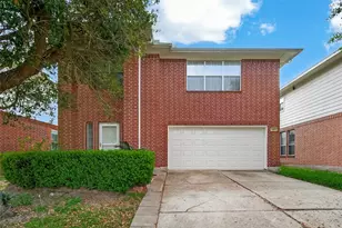 13915 Maleewan Ln, Sugar Land, TX 77498 - Photo 1