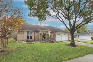 15802 Amapola Dr, Houston, TX 77083 - Photo 3