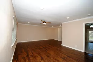 10034 Cedardale Dr, Houston, TX 77055 - Photo 7