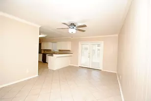 10034 Cedardale Dr, Houston, TX 77055 - Photo 17