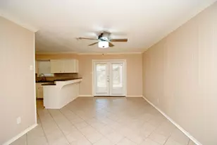 10034 Cedardale Dr, Houston, TX 77055 - Photo 15