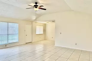 2015 Lazy Ln, Missouri City, TX 77489 - Photo 5