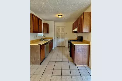 2015 Lazy Lane, Missouri City, TX 77489 - Photo 9